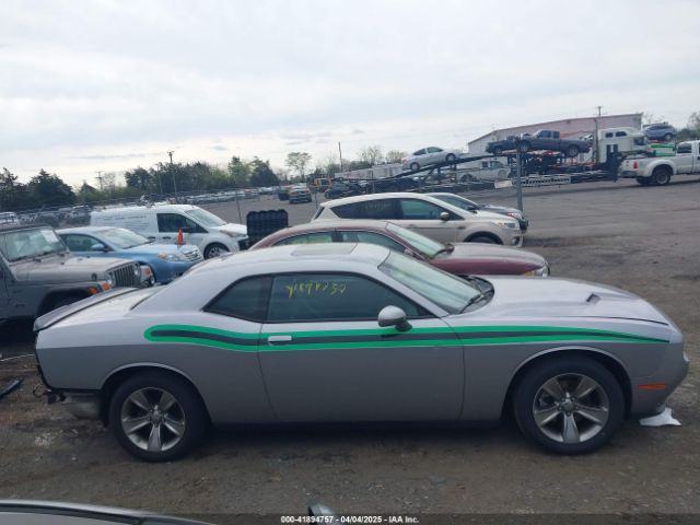 2C3CDZAG2FH912333 Dodge Challenger Sxt