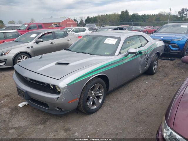 2C3CDZAG2FH912333 Dodge Challenger Sxt