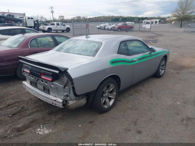 2C3CDZAG2FH912333 Dodge Challenger Sxt