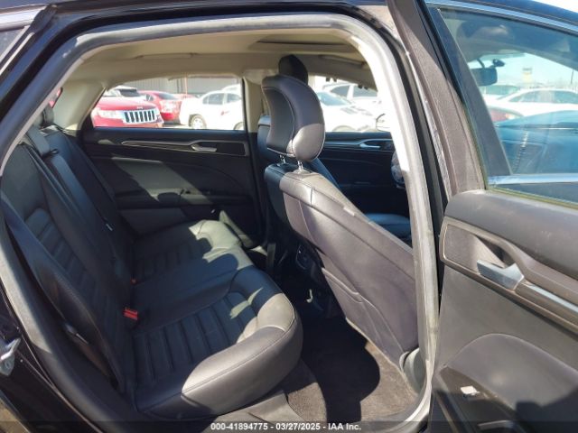 3FA6P0HD2JR127157 Ford FUSION SE