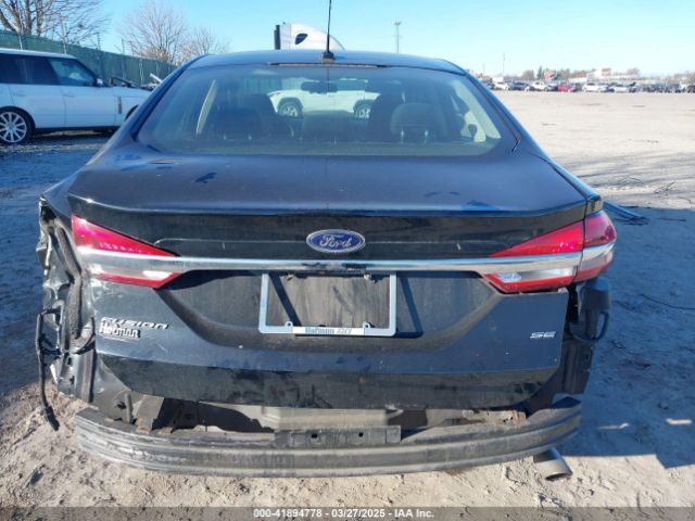 3FA6P0H79JR227329 Ford FUSION SE
