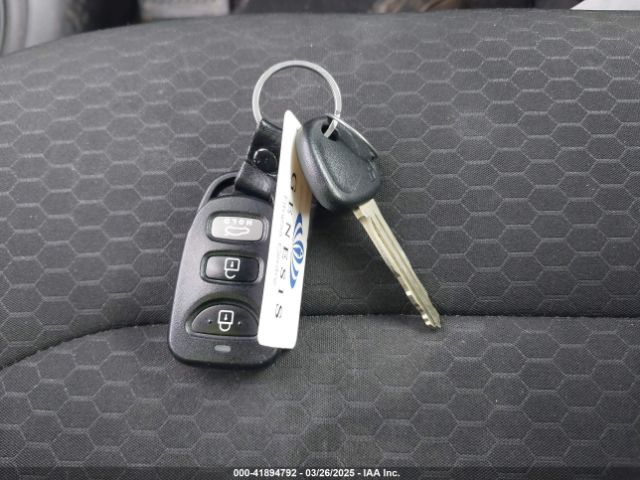 5NPD84LFXKH443943 Hyundai ELANTRA SEL