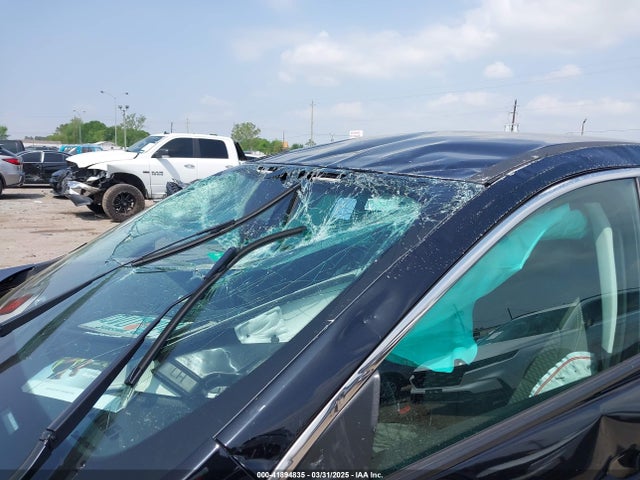 1FMCU0G69NUA91843 Ford ESCAPE SE