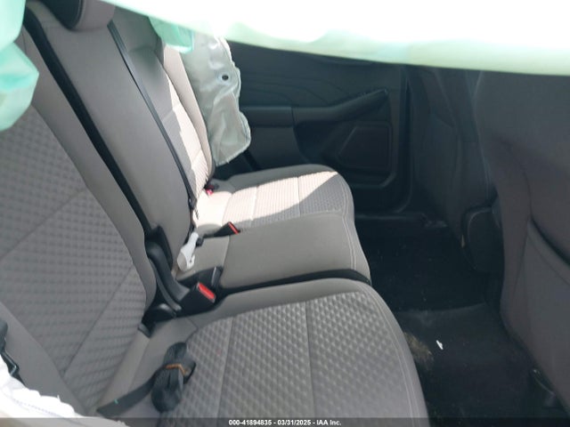 1FMCU0G69NUA91843 Ford ESCAPE SE