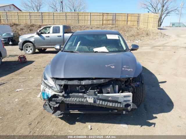 1N4BL4FW9KC139697 Nissan Altima 2.5 Platinum