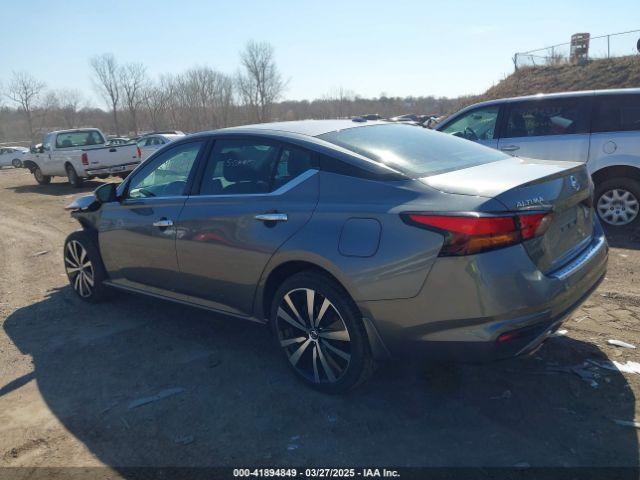 1N4BL4FW9KC139697 Nissan Altima 2.5 Platinum