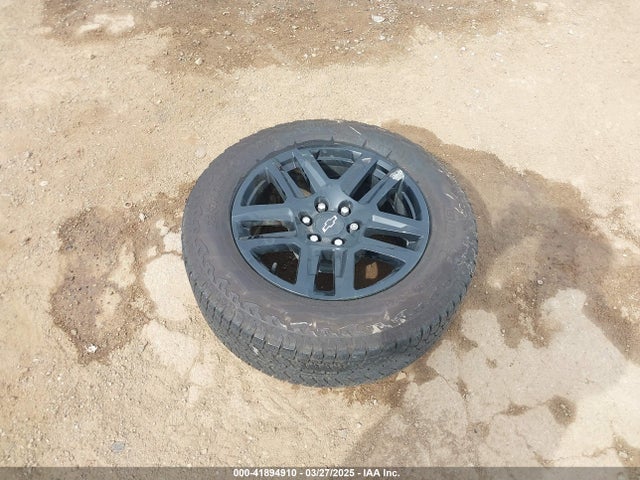 1GCPWBEK6NZ223679 Chevrolet Silverado 1500 Ltd 2wd  Short Bed Custom