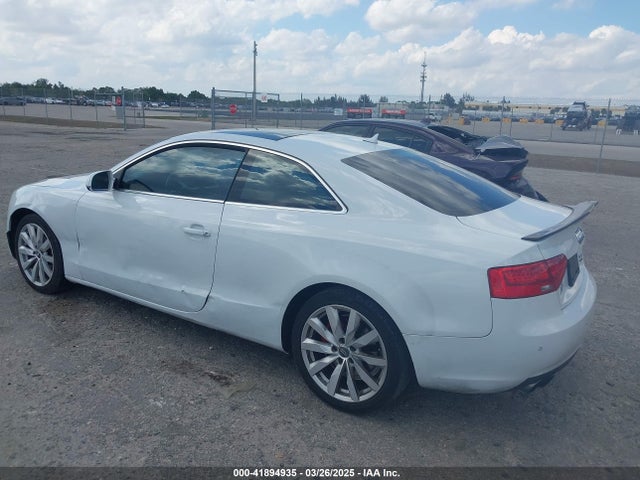 2013 AUDI A5 WAULFAFR1DA056761 Photo 2