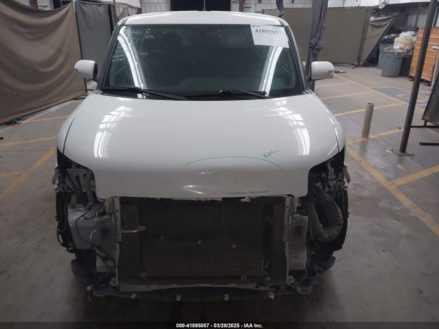 JTLZE4FE9FJ076245 Scion XB
