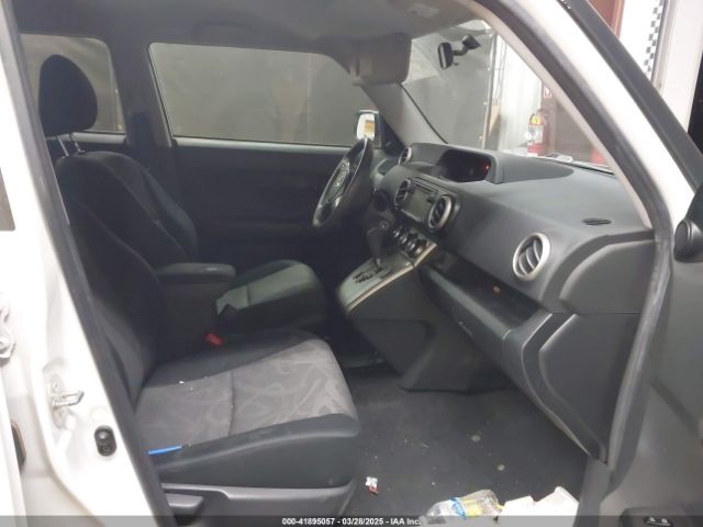 JTLZE4FE9FJ076245 Scion XB