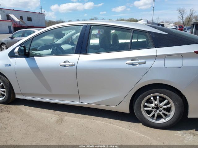 JTDKARFP1H3001327 Toyota Prius Prime Premium