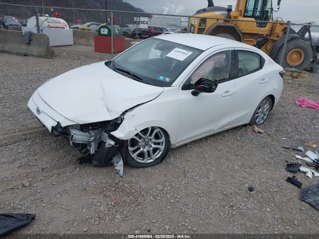 3MYDLBYV8HY149652 Toyota YARIS IA