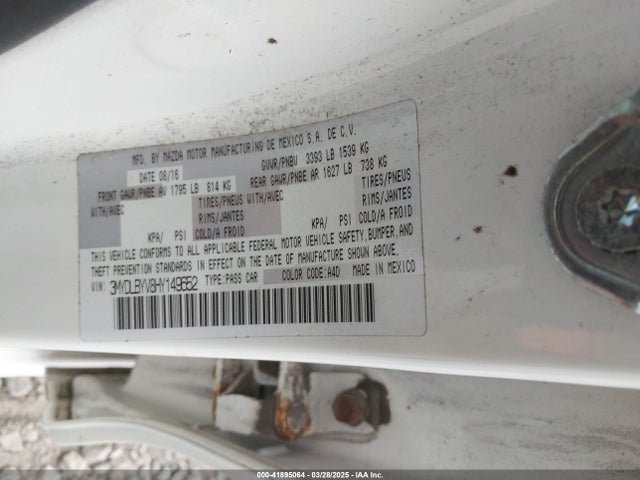 3MYDLBYV8HY149652 Toyota YARIS IA