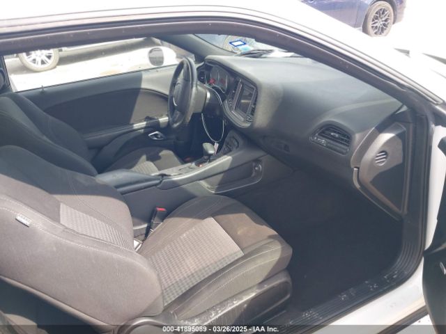 2C3CDZAG1PH594125 Dodge Challenger Sxt