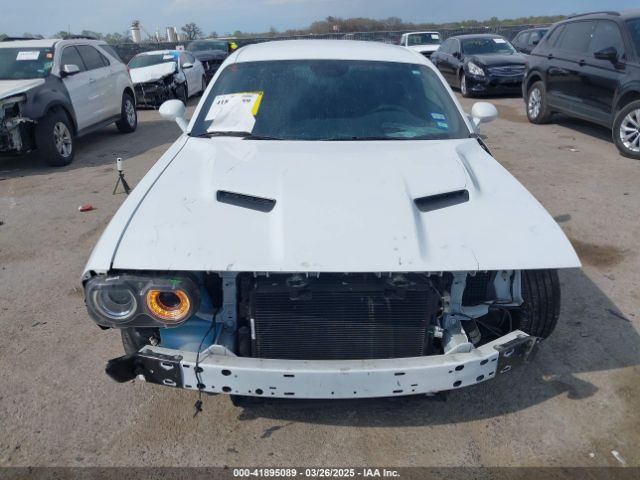 2C3CDZAG1PH594125 Dodge Challenger Sxt