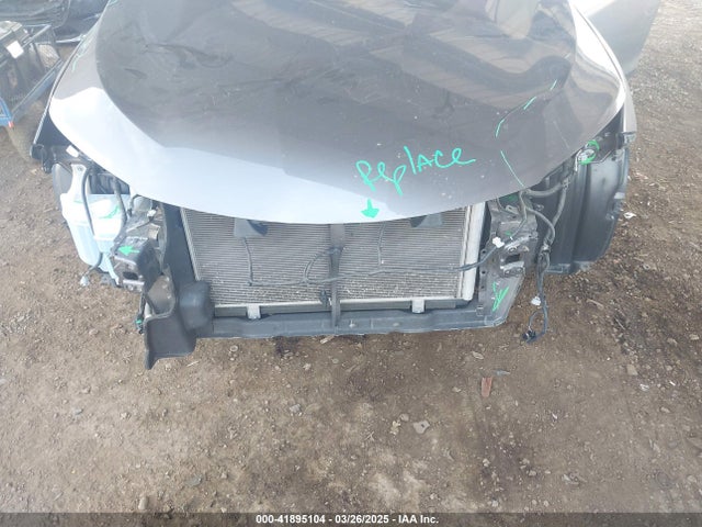 4T1BF1FK6HU446935 Toyota CAMRY SE