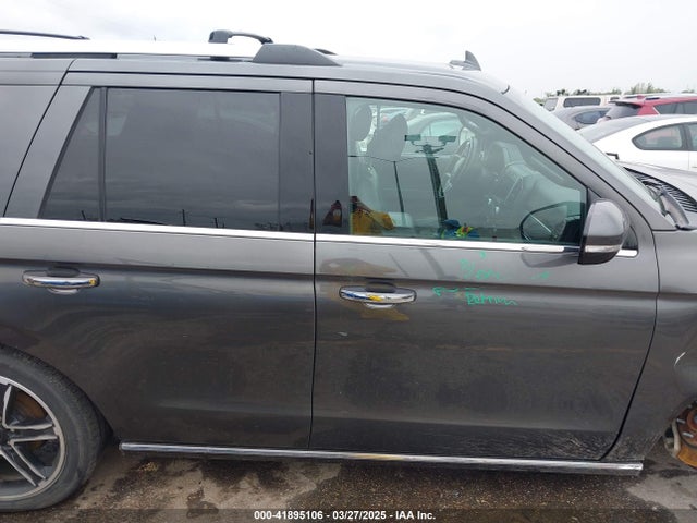 1FMJU2AT4MEA53527 Ford Expedition Limited