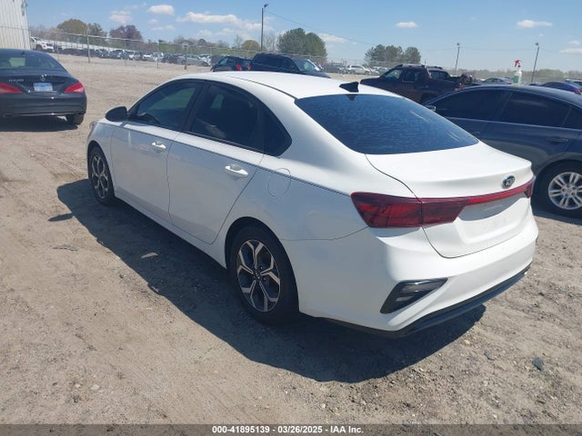 3KPF24AD7KE042205 KIA Forte Lxs