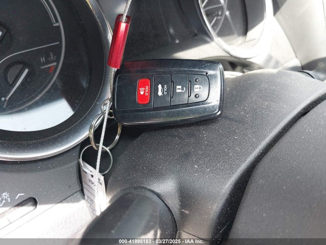 2019 Toyota Camry Hybrid Le მანქანა იყიდება აუქციონზე, vin: 4T1B31HK1KU512739, აუქციონის ნომერი: 41895153