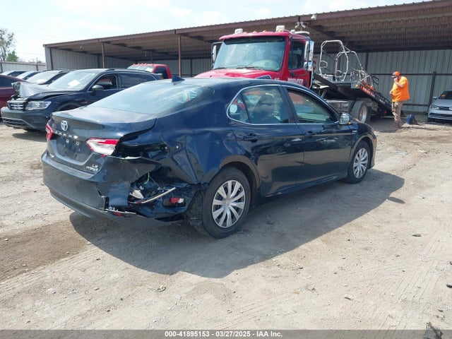 2019 Toyota Camry Hybrid Le მანქანა იყიდება აუქციონზე, vin: 4T1B31HK1KU512739, აუქციონის ნომერი: 41895153