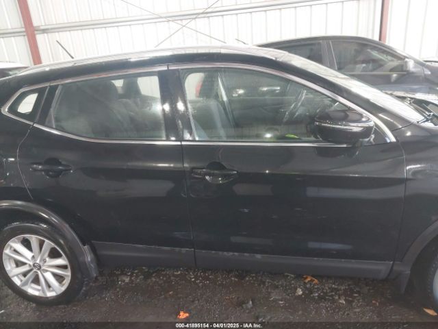 JN1BJ1CR9KW626669 Nissan Rogue Sport Sv
