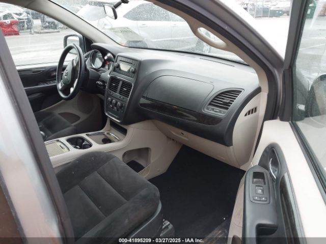 2C4RDGCG3GR321933 Dodge Grand Caravan Sxt