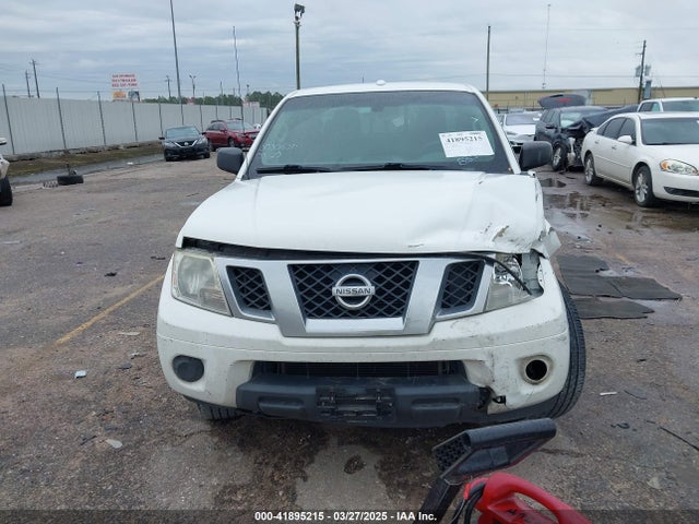 1N6AD0ER8FN718355 Nissan Frontier Sv