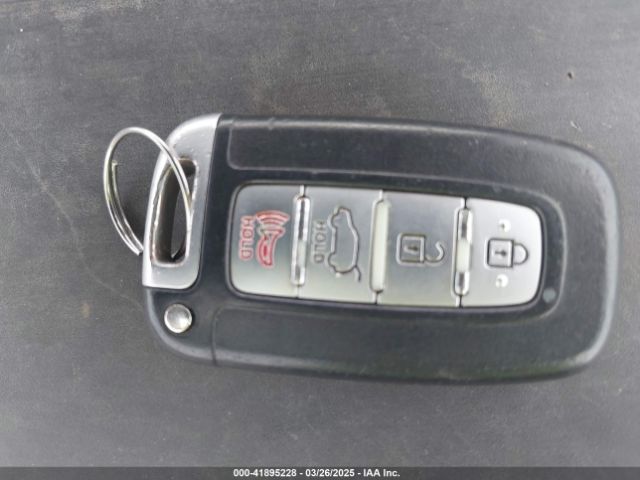 KMHTC6AD2GU256907 Hyundai Veloster