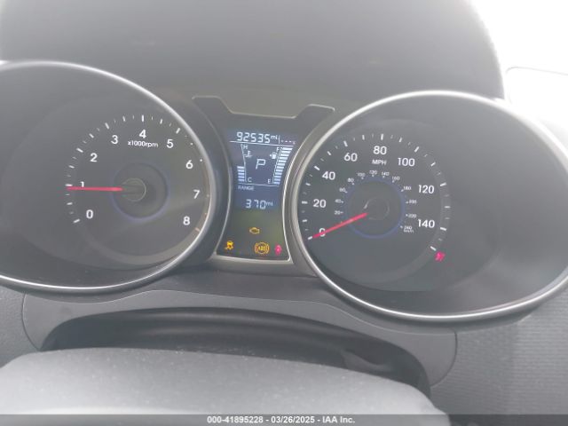 KMHTC6AD2GU256907 Hyundai Veloster