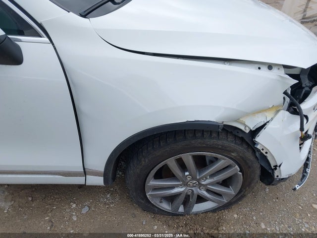 WVGEF9BP3GD010247 Volkswagen Touareg Vr6 Lux