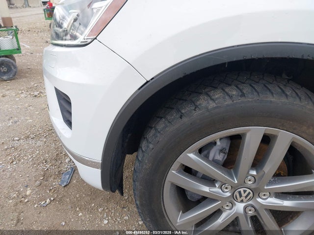 WVGEF9BP3GD010247 Volkswagen Touareg Vr6 Lux