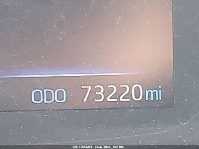 5YFEPMAE9NP310485 Toyota COROLLA LE