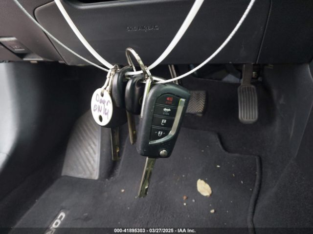 5YFEPRAE5LP131113 Toyota COROLLA LE