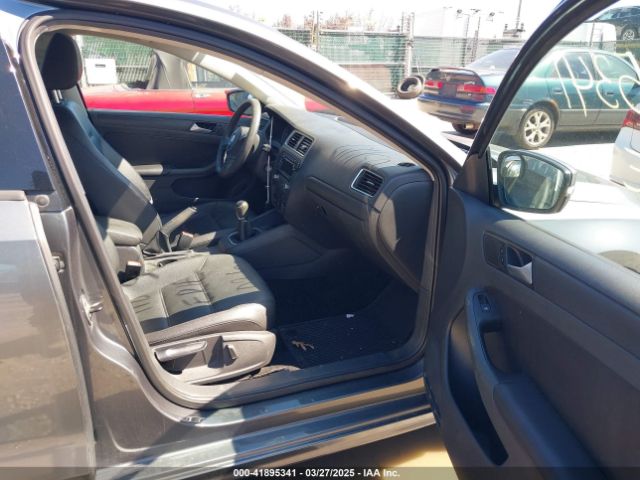 3VWB17AJ4EM385411 Volkswagen Jetta 1.8t Se