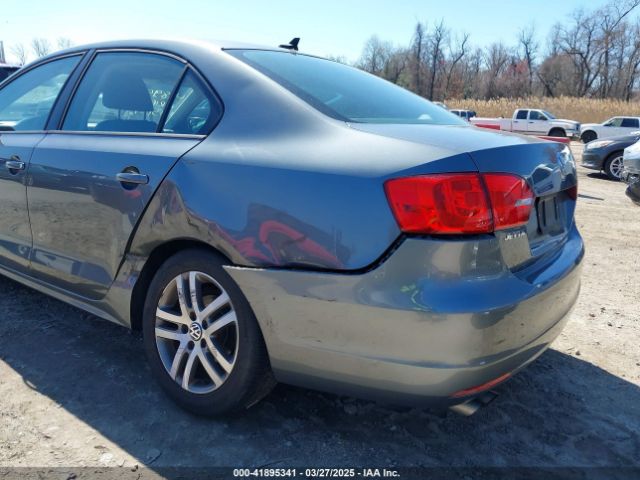 3VWB17AJ4EM385411 Volkswagen Jetta 1.8t Se