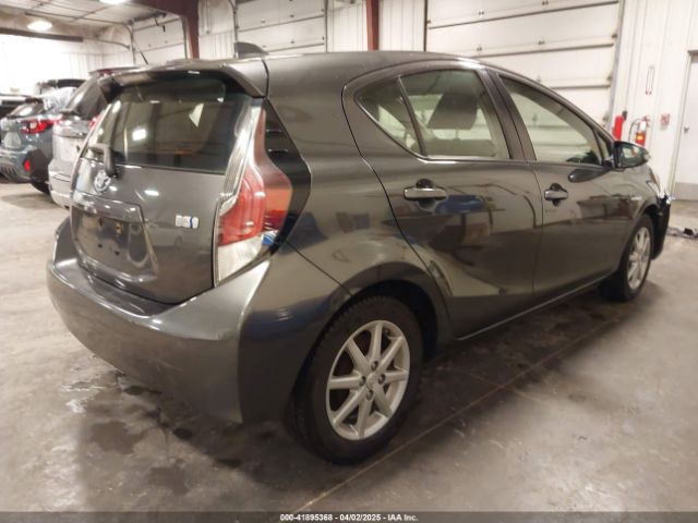 JTDKDTB38F1584916 Toyota Prius C Three