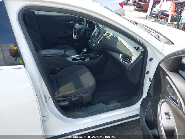 1G1ZD5ST8MF074973 Chevrolet Malibu Fwd Lt