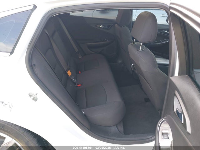 1G1ZD5ST8MF074973 Chevrolet Malibu Fwd Lt