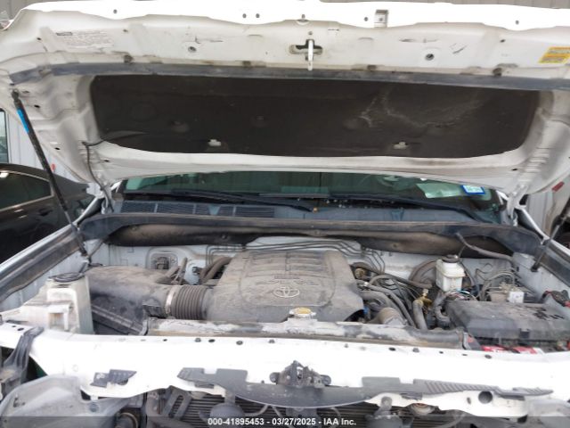 5TFDW5F15EX375328 Toyota Tundra Sr5 5.7l V8