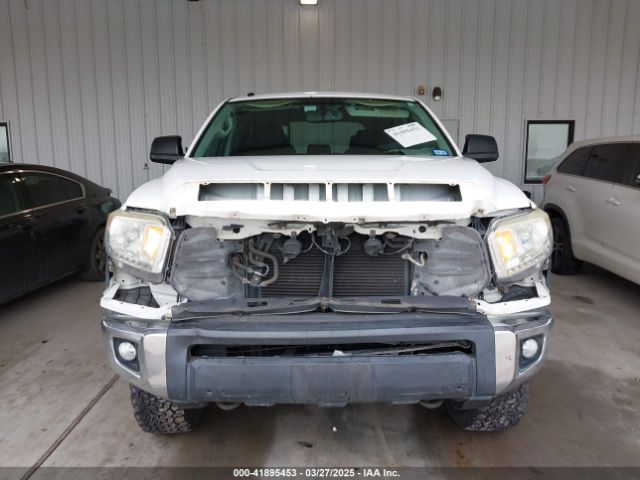 5TFDW5F15EX375328 Toyota Tundra Sr5 5.7l V8