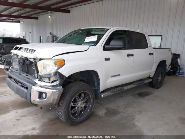 5TFDW5F15EX375328 Toyota Tundra Sr5 5.7l V8