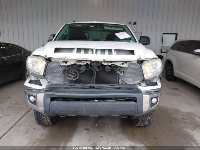 5TFDW5F15EX375328 Toyota Tundra Sr5 5.7l V8