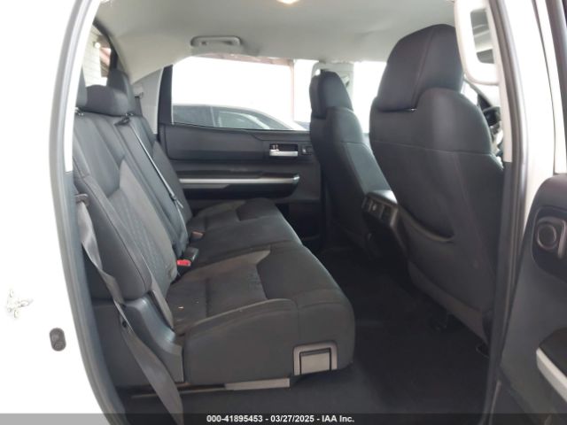 5TFDW5F15EX375328 Toyota Tundra Sr5 5.7l V8