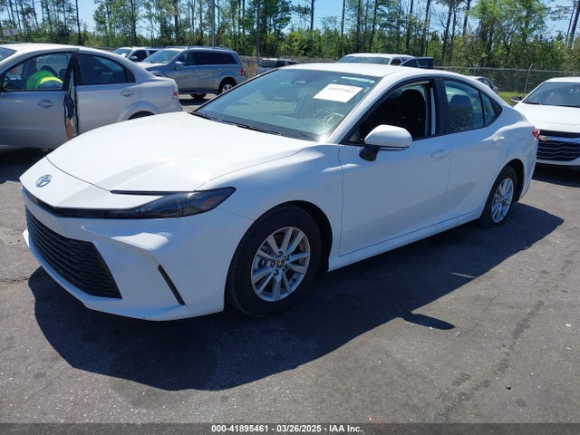 Toyota CAMRY LE 2025 4T1DAACK3SU036905 Image 2