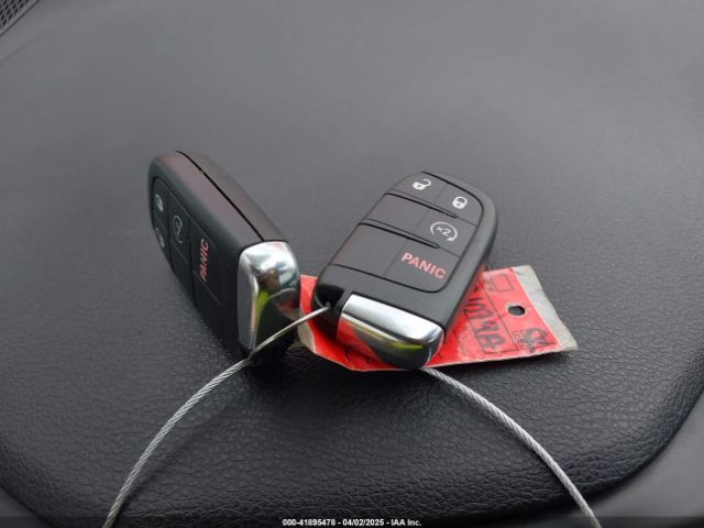 ZACCJABT0FPB96600 Jeep Renegade Latitude