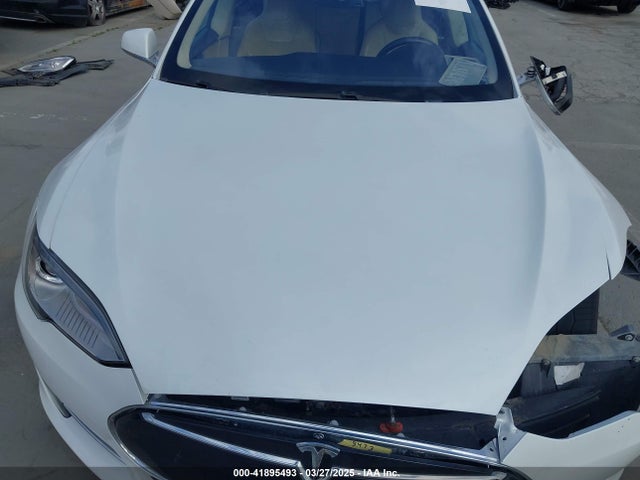 2013 TESLA MODEL S 5YJSA1CG2DFP20928 Photo 9