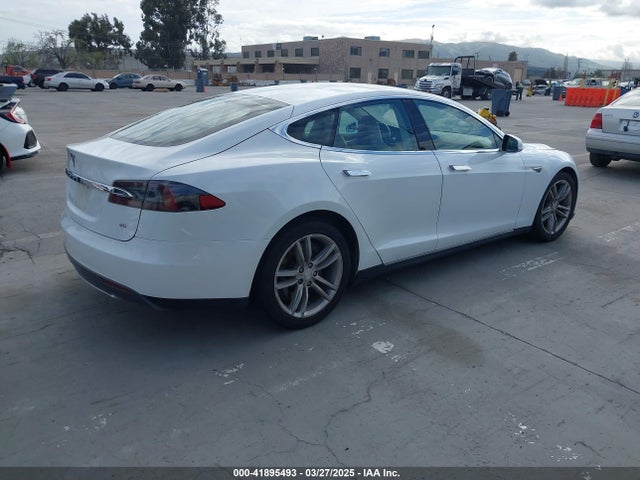 2013 TESLA MODEL S 5YJSA1CG2DFP20928 Photo 3