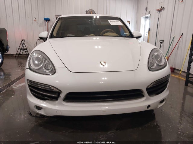 Porsche 2014 2014 WP1AE2A2XELA51009 Image 12