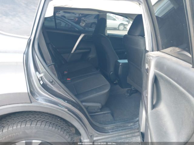 JTMZFREV3JJ731189 Toyota RAV4 LE