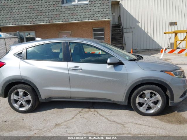 3CZRU6H34KG708581 Honda HR-V LX